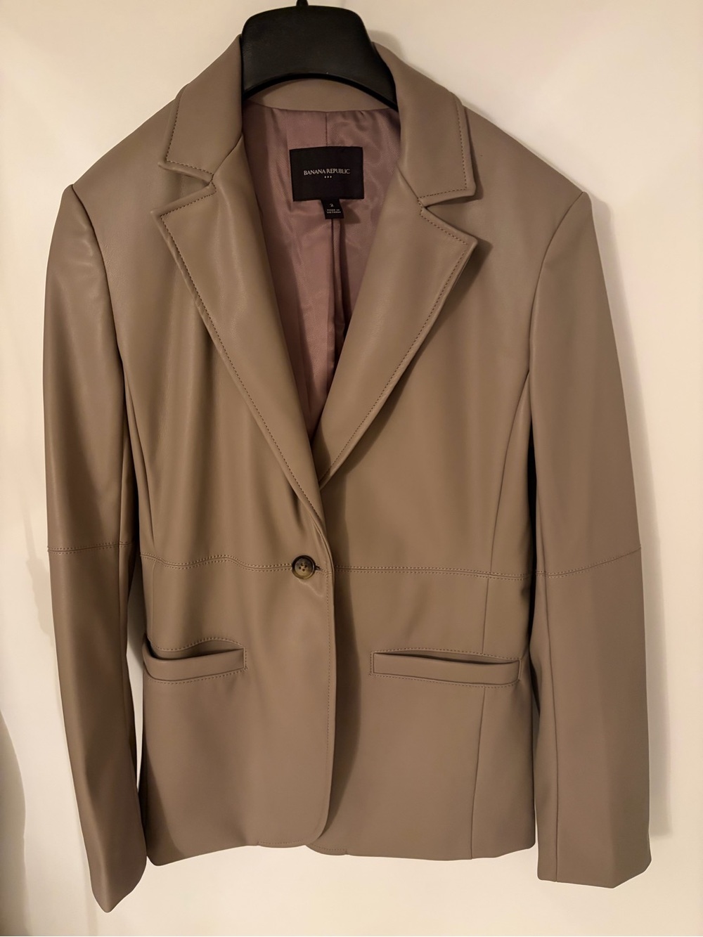 Banana Republic Light Taupe Faux Vegan Leather Blazer Size 2 Like New Excellent